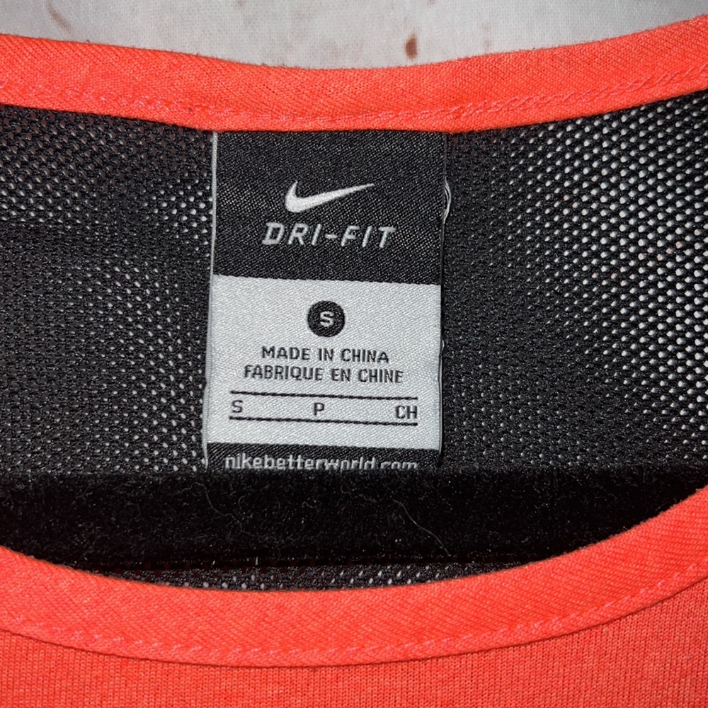 Nike Dri Fit long sleeve workout shirt S orange black mesh training loose fit - Picture 3 of 10